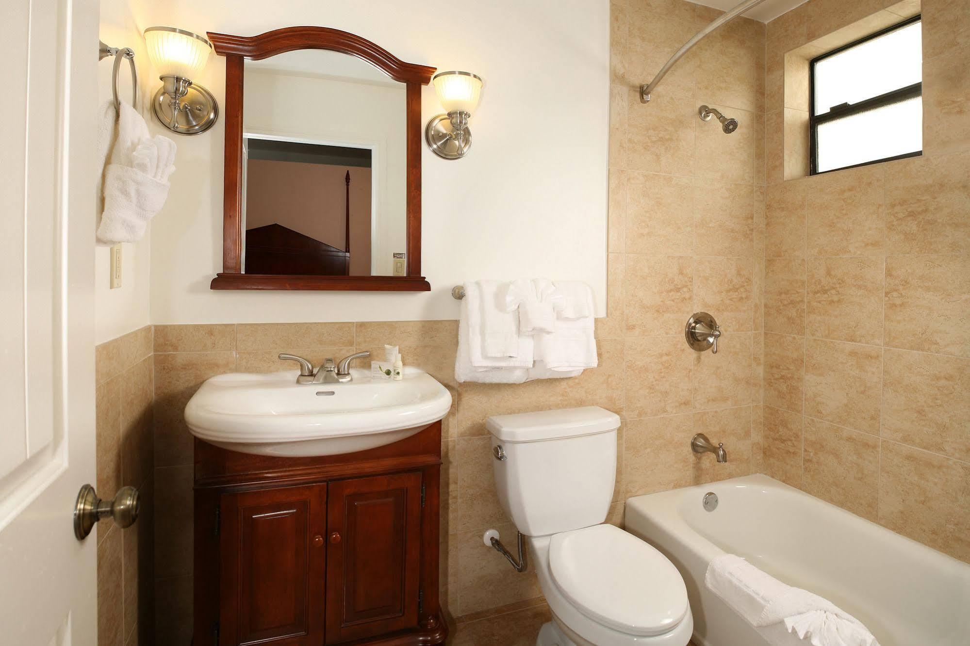 גלנדייל Brand Plaza Hotel מראה חיצוני תמונה