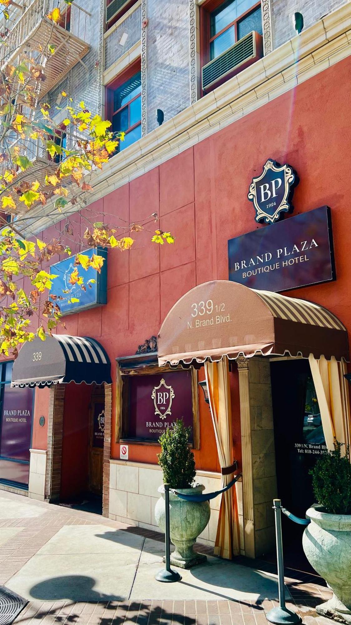 גלנדייל Brand Plaza Hotel מראה חיצוני תמונה